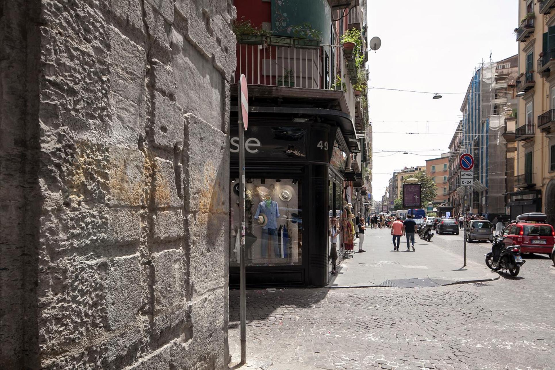 Cinema House At The Historical Center By Wonderful Italy Napoli
