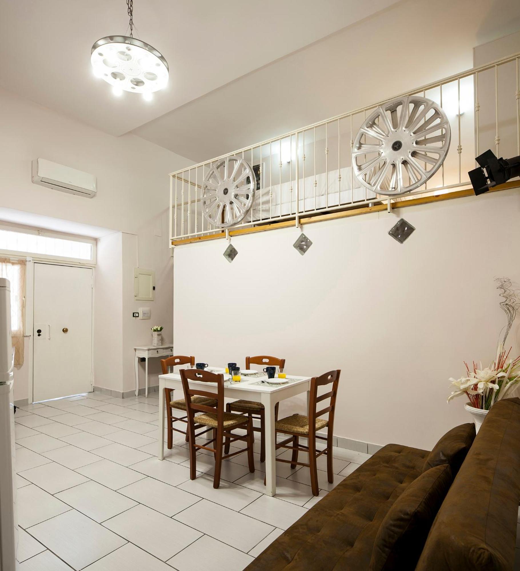 Cinema House At The Historical Center By Wonderful Italy *