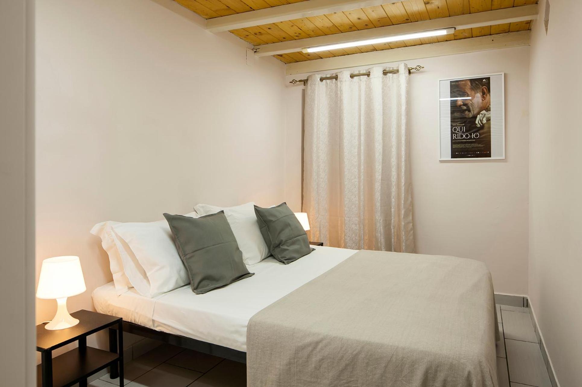 Cinema House At The Historical Center By Wonderful Italy * Naples